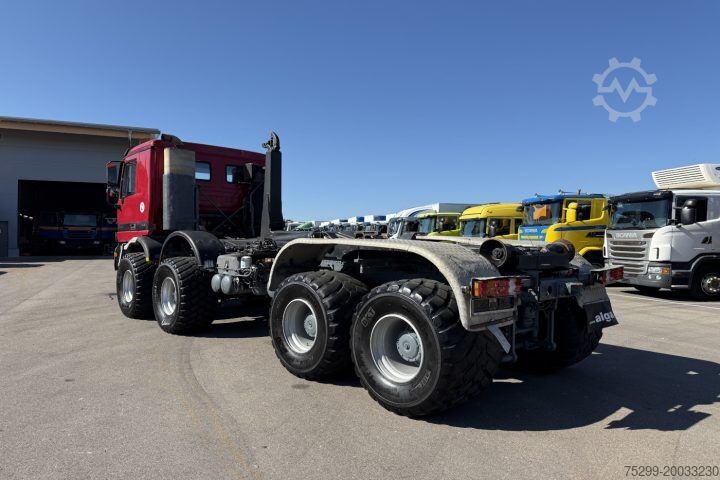 Roll-off tipper truck Mercedes-Benz Actros 4143 8x8 LOF Geräteträger