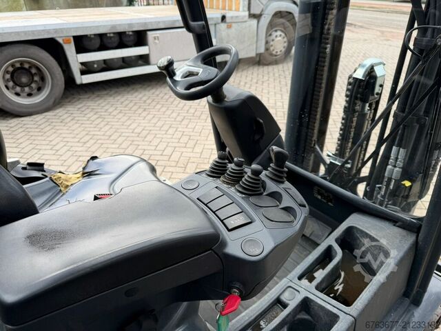 Linde H25D-01 Triplex 470 Freelift / Seitenschieber Deutz Diesel 2020 LINDE H25D-01 Triplo 470 Freelift / Sideshift Deutz Diesel 2020