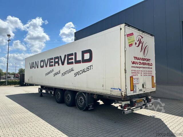 Koffer Schmitz Cargobull SKO 24 SKO24 / SAF DISC / 2x LIFTAXLE / GALVANI...