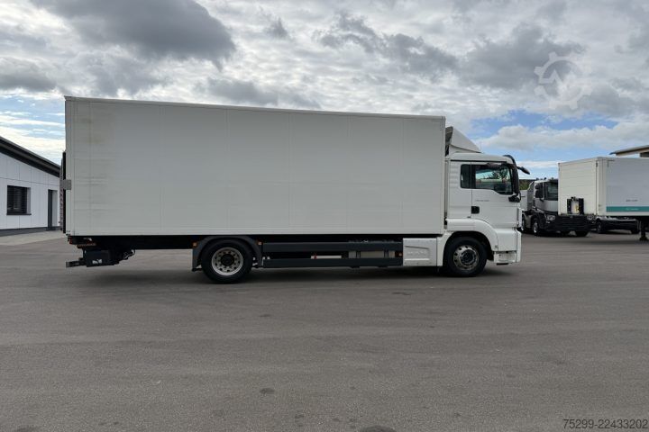 LKW mit Kofferaufbau MAN TGS 18.400 4x2 Koffer / HB / Swiss-Vehicle