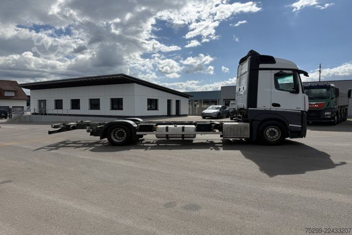 Wechselfahrgestell LKW Mercedes-Benz Actros 1842 BDF / Swiss-Vehicle