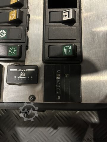 Manual pallet jack Jungheinrich TFG S80