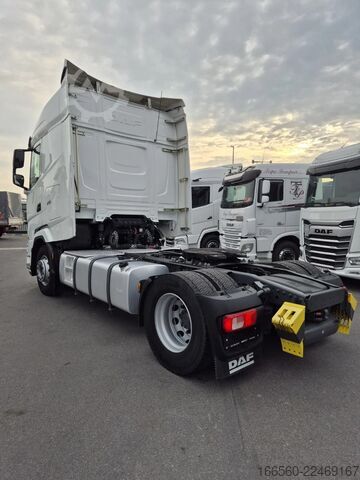 Standard-Traktor DAF XG 480 FT