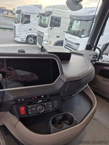 Standard-Traktor DAF XG 480 FT