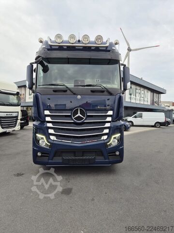 Standard-Traktor Mercedes-Benz Actros 1851 with Retarder