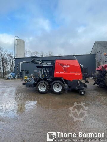 Agricultural machine Kuhn VBP 2160