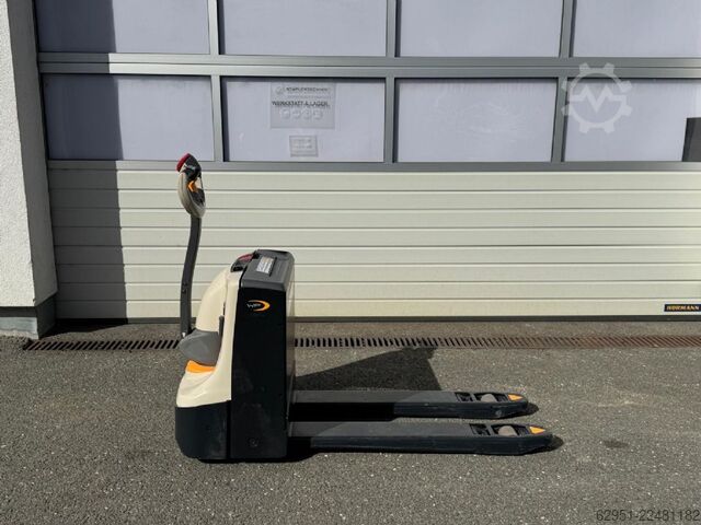 Electric Pallet Truck Crown WP 3210 LI ION