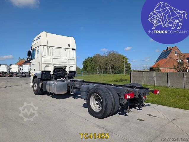 Chassis with cab DAF XF 440