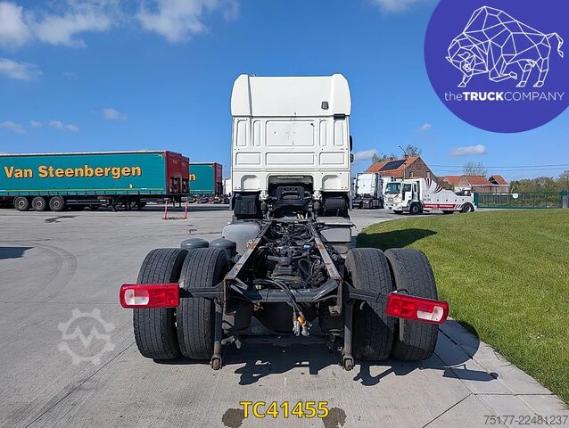 Chassis with cab DAF XF 440