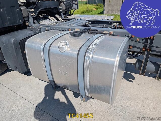 Chassis with cab DAF XF 440