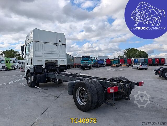 Chassis with cab DAF XF 450