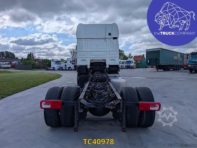 Chassis with cab DAF XF 450