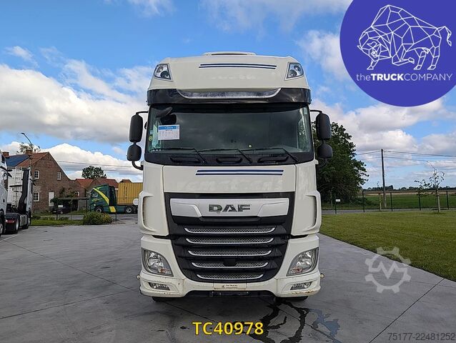 Chassis with cab DAF XF 450