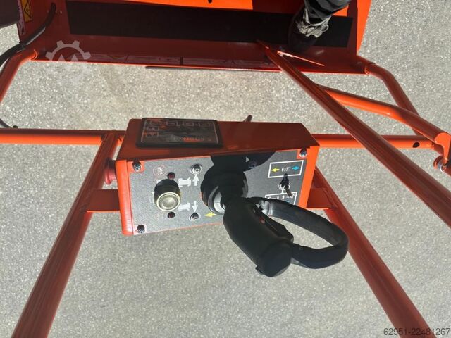Scissor Lifts Snorkel S3010E