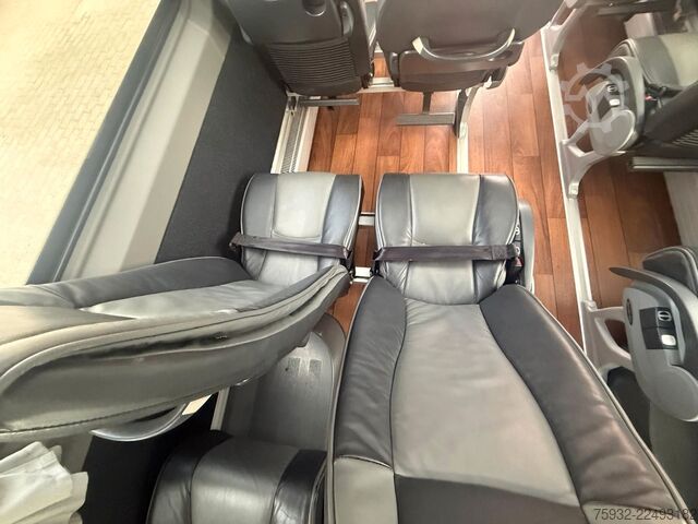 Kleinbus MERCEDES-BENZ Sprinter 516 CDI Travel 55 - KLIMA Radio 6-GANG
