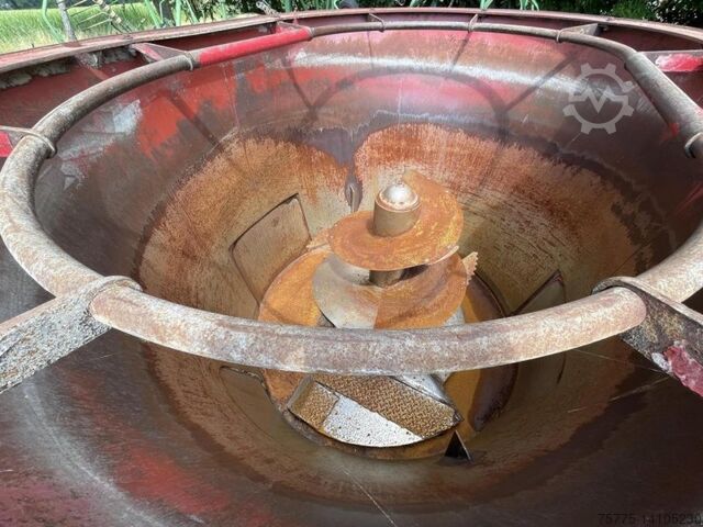 Feeding technology Trioliet SOLOMIX 1-1000