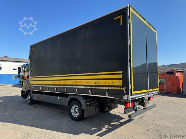 Curtain sider van MERCEDES-BENZ 824 L + Anhänger