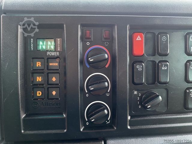 Garbage truck MERCEDES-BENZ Econic 2633 PLATZ Mülltonnenwaschanlage