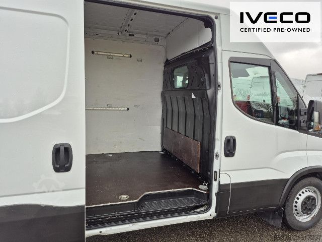 Panel van IVECO 35S16 V