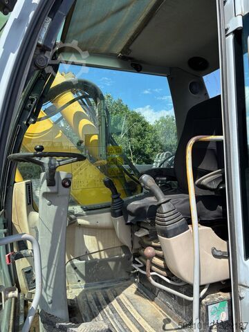 Mobilbagger 16T New Holland MH City 16
