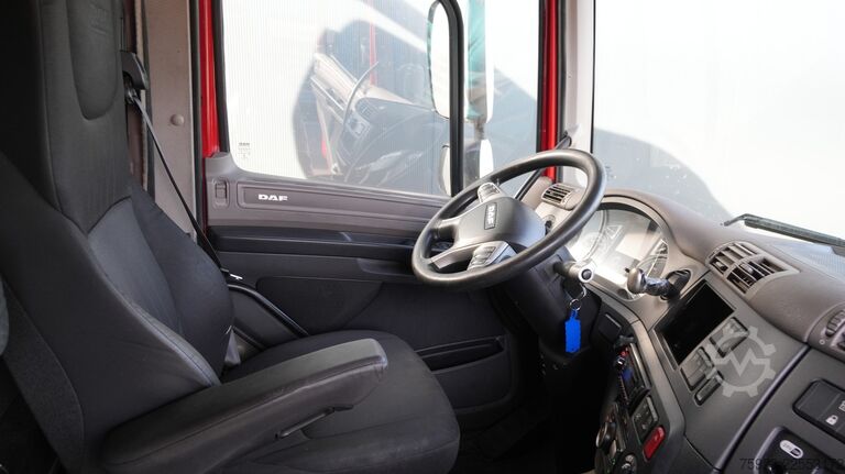 Standard-SZM DAF CF 410 tractor unit