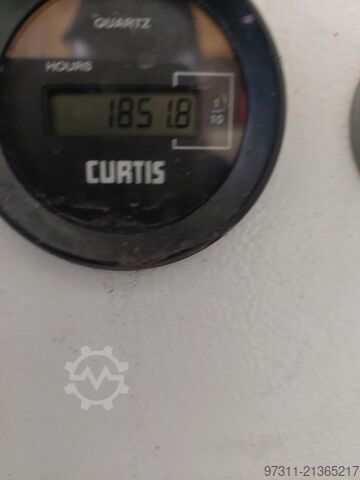 Scissor lift Holland Lift B-165DL25 4WD/P/N