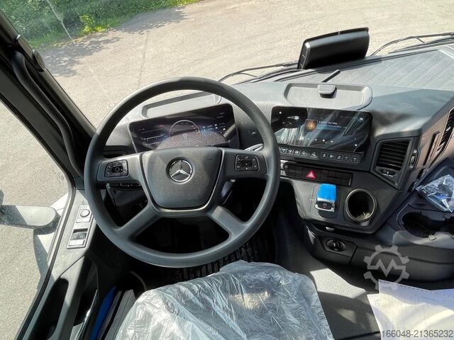 Tipper Mercedes-Benz Arocs 4145 Mercedes-Benz 4145 8X4 Euromix EMT 3...