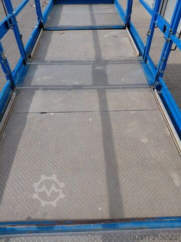 Scissor lift Genie GS-4390 RT