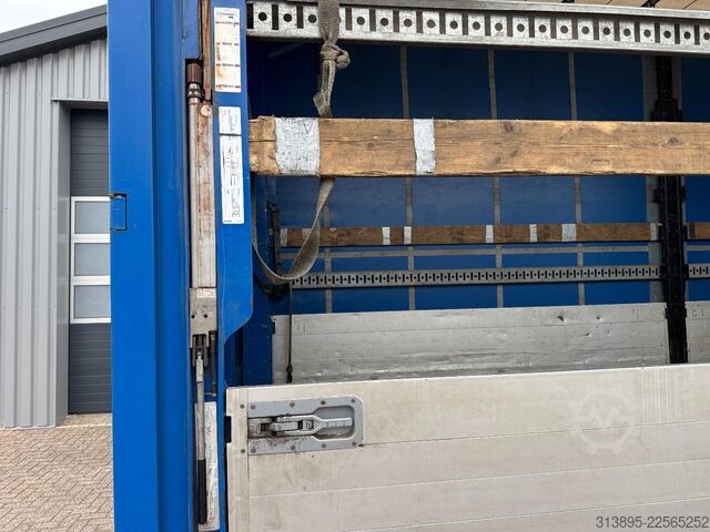 Curtain sided Krone Coil, Hebe- Lift Dach/Roof, Alu Bords, Ice-Prot...