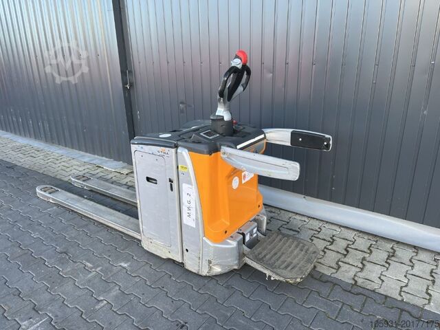 Electric Pallet Truck Still EXH-SF20