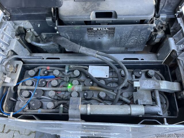 Electric Pallet Truck Still EXH-SF20