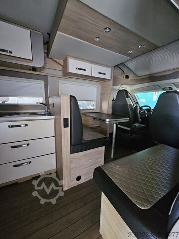 Teilintegriertes Wohnmobil 2024 Fiat Ducato Weinsberg Carasuite | Automatico | 5 posti letto
