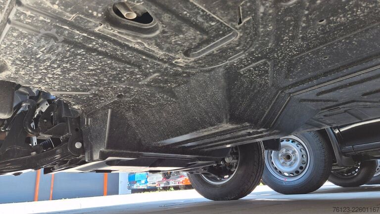 High top van MERCEDES-BENZ Sprinter III Kasten  519 CDI RWD 4x 4 Allrad