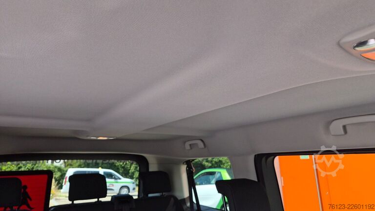Kleinbus Citroën SpaceTourer Opel Zafira Plus M 9 Sitzer