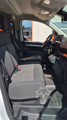 Kleinbus Citroën SpaceTourer Opel Zafira Plus M 9 Sitzer