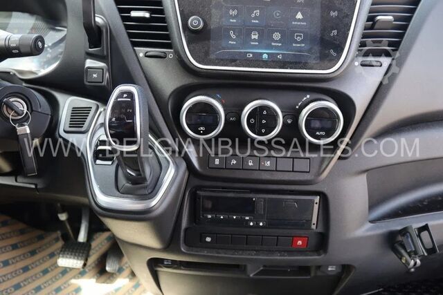 Minibus Iveco Daily line / Vendor / A65C18 / Airco / Automati...