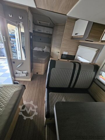 Teilintegriertes Wohnmobil 2024 Fiat Ducato Weinsberg Carasuite | Automatico | 5 posti letto
