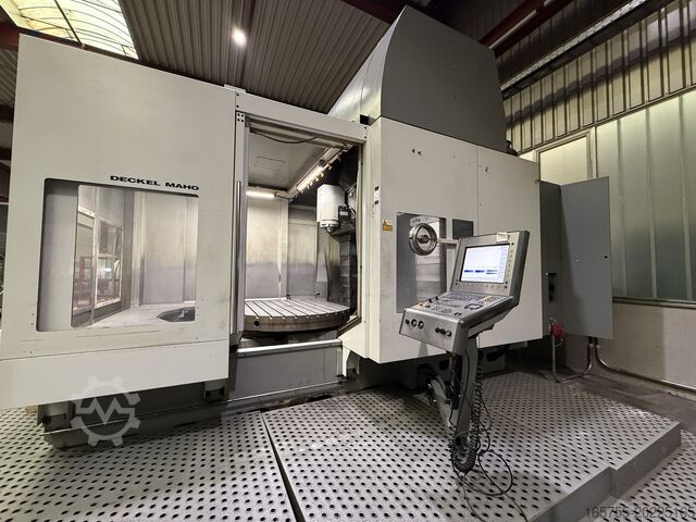 Universal machining center DMG MORI DMU200P