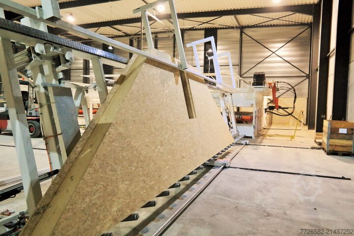 Advanced PU Injection Wall System KraussMaffei 125/33 single daylicht