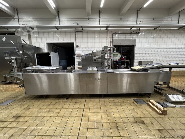 Slicing & packing line CFS Uni-Slicer Variovac