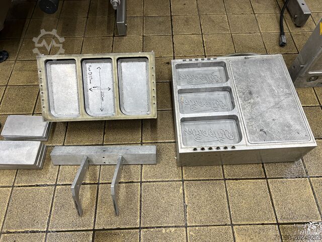 Slicing & packing line CFS Uni-Slicer Variovac