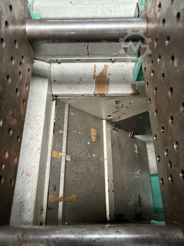 Injection molding machine Arburg 320C 500-100 mit Multilift