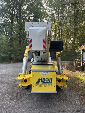 Crawler work platform Teupen LEO30Tplus