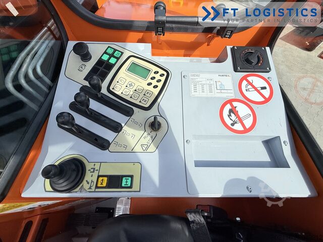 4-way forklift Hubtex DQ40D DIESEL TRIPLEX 6500 FREE-LIFT TOP1