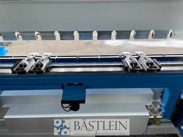 Press brake FARINA PFO 130/30