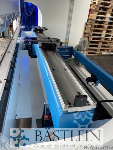 Press brake FARINA PFO 130/30