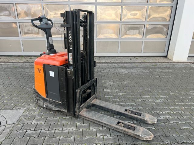 Manual stacker TOYOTA SPE 125 L / nur 382h ! / Hochhubwagen /  3.350mm