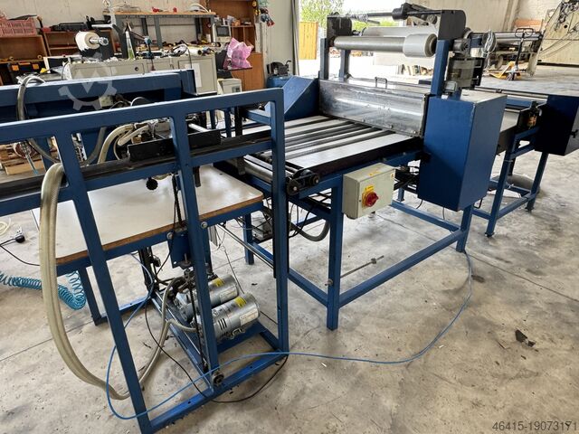 Laminating machine D and K Group AccuFeed Jr Laminator