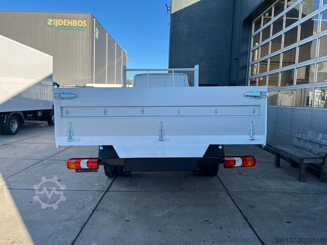 Platform trailer Mercedes-Benz Accelo 915 4x2 Flatbed with dropsides