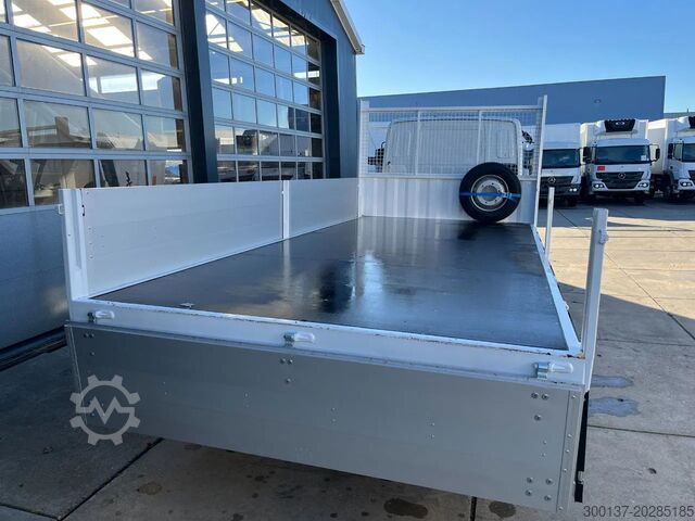 Platform trailer Mercedes-Benz Accelo 915 4x2 Flatbed with dropsides